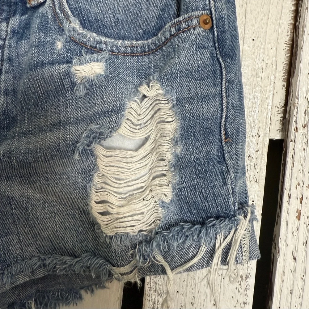 BDG Urban Outfitters Tomgirl Distress Button Fly Jean Shorts Sz 25” Boho Concert